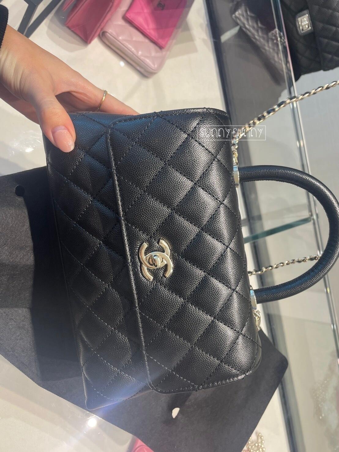 《 入手困難★ 》CHANEL ココハンドル 24cm Sサイズ